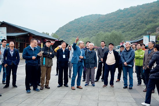 11位院士考察“金釘子”.jpg